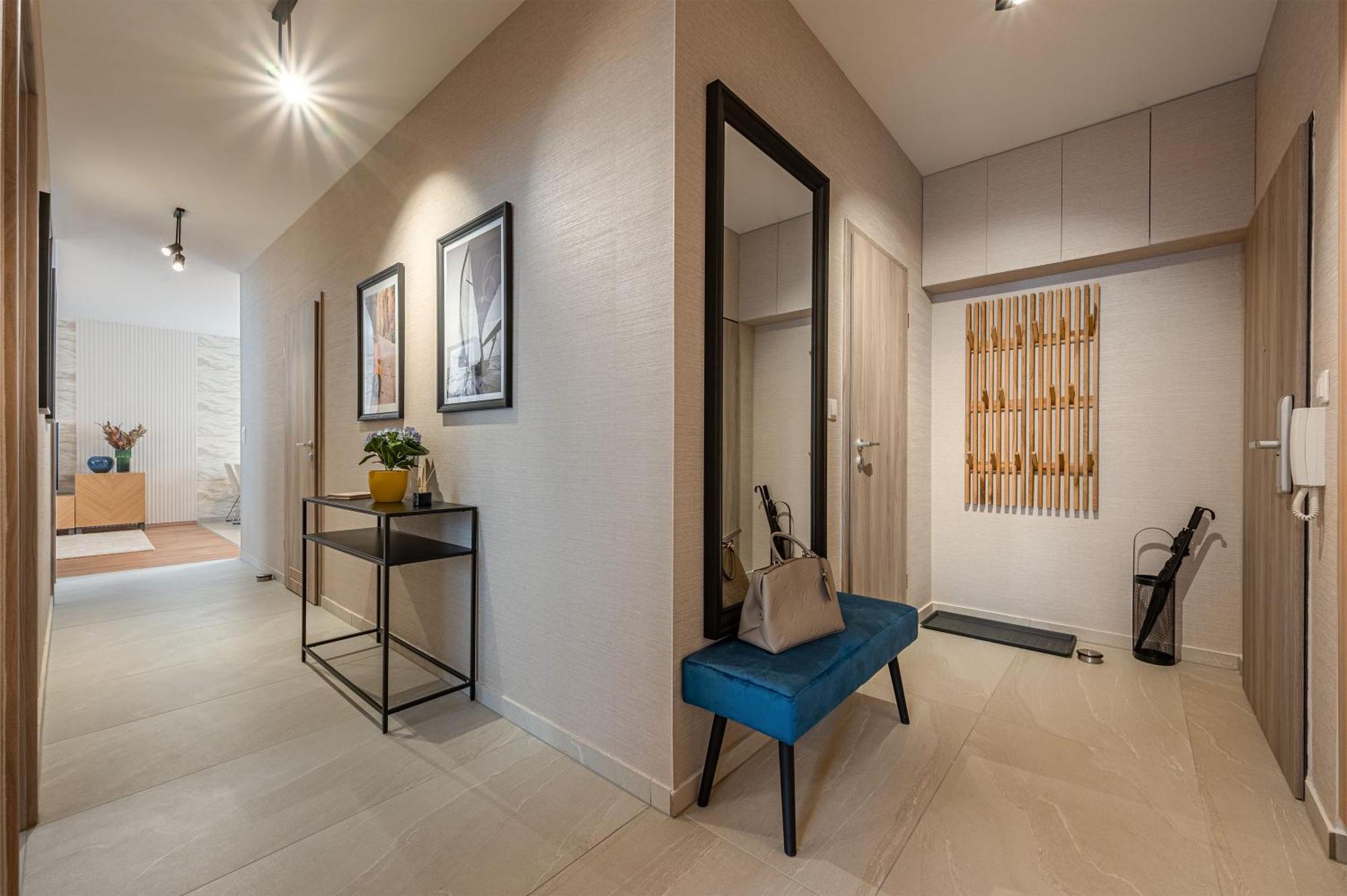 Appartement 3 Bedroom W Garage And Balcony *