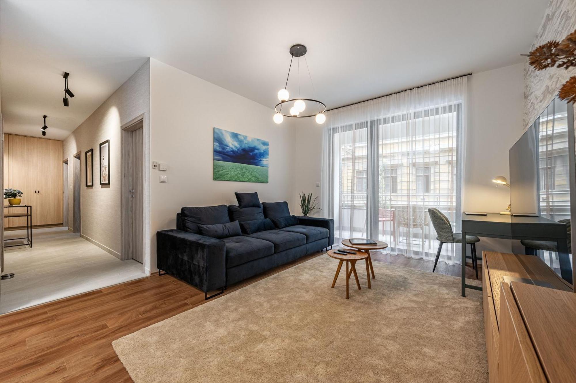 3 Bedroom W Garage And Balcony Appartement