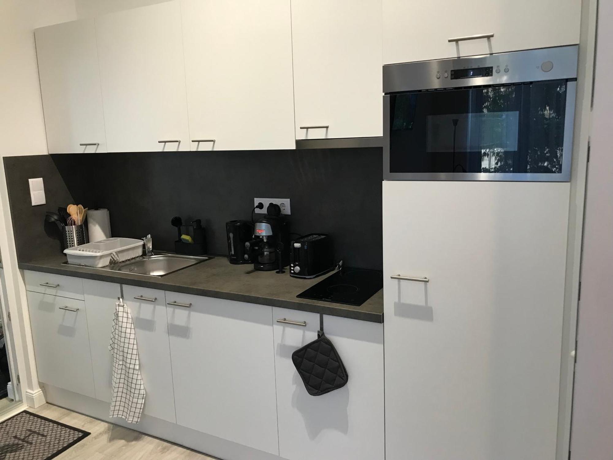 Apartamento A Lovley Newly Decorated Fully Equipped Walking Distance To The Park Where Will Find The World Famous Szechenyi Thermal Bath Spa, Museums , And The Capital Circus , Ac, Smart Tv, High Speed Internet
