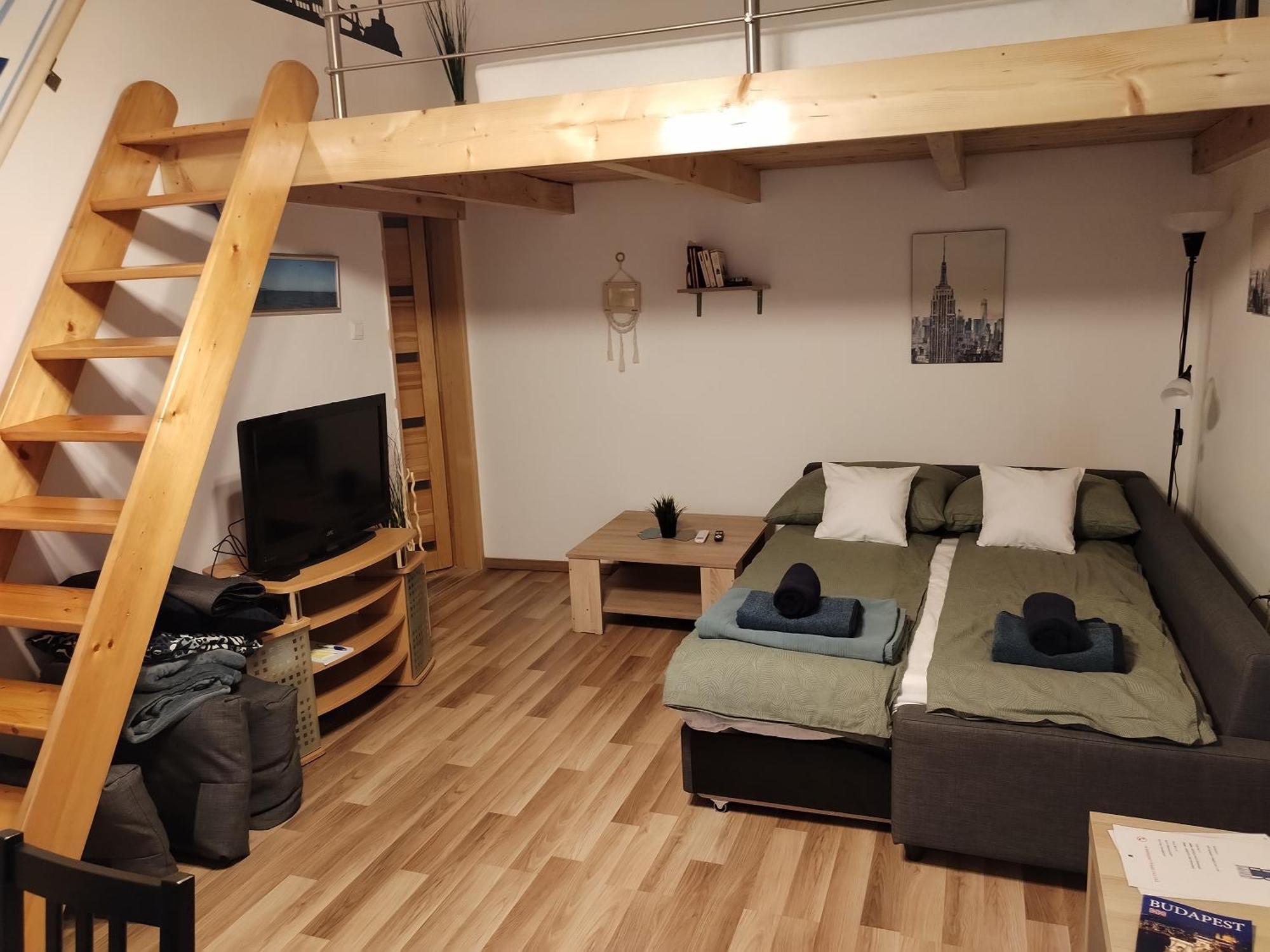 Blueroom - 15-minute Walk From Danube *