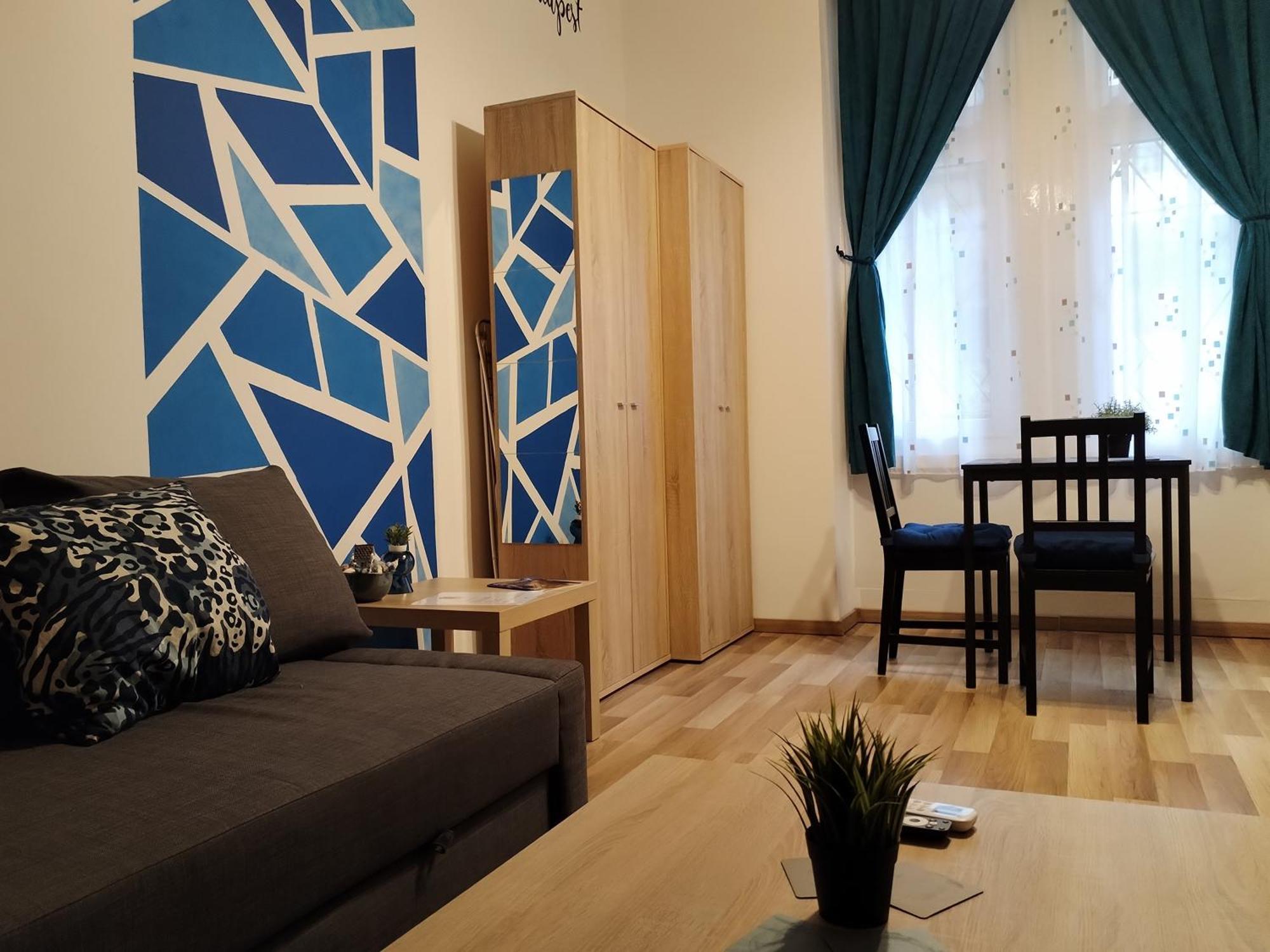 Blueroom - 15-minute Walk From Danube Budapest