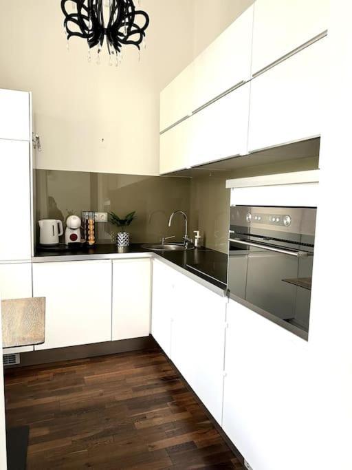 Luxury Flat In Downtown With Free Parking Apartamento *