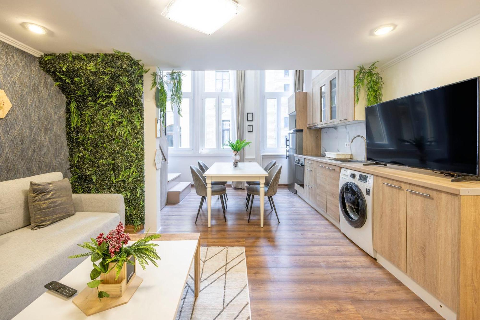 Lejlighed Cozy & Homy In The Heart Of *