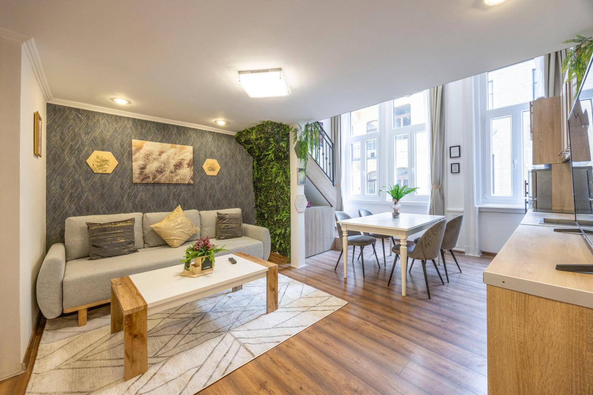 Cozy & Homy In The Heart Of Lejlighed