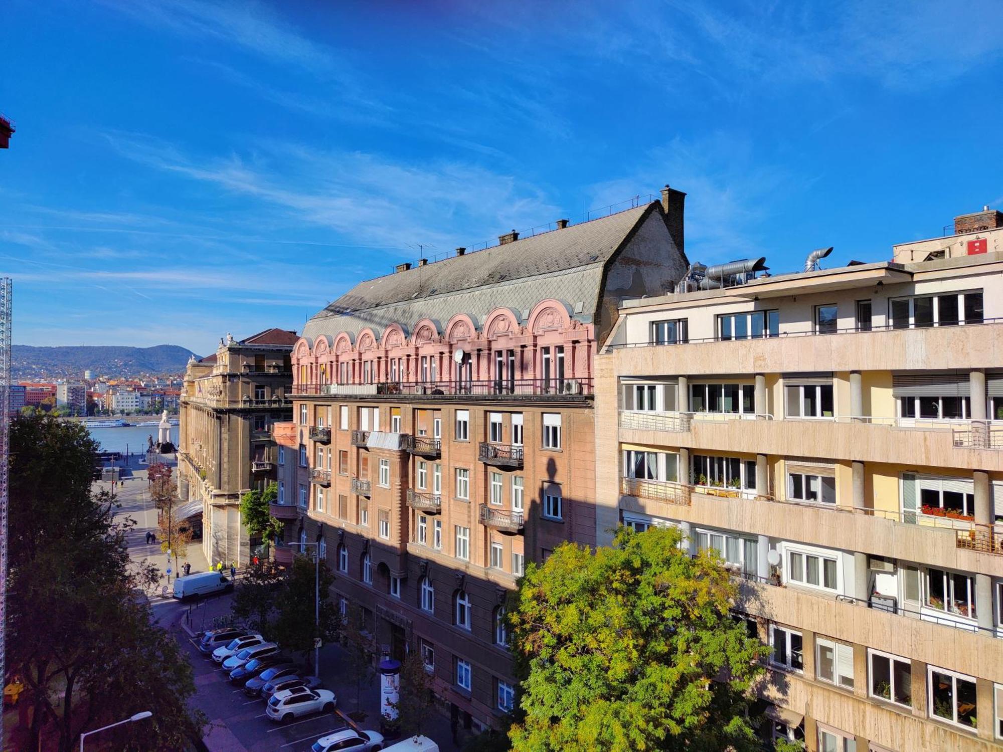 Luxury With Balcony And Sauna Appartement