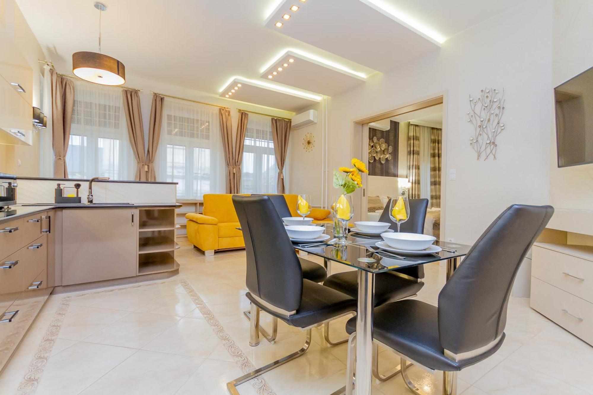 Lägenhet Luxury With Balcony And Sauna Budapest