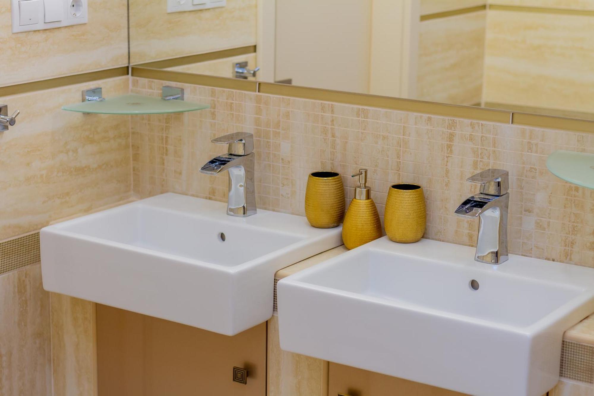 Luxury With Balcony And Sauna Appartement *