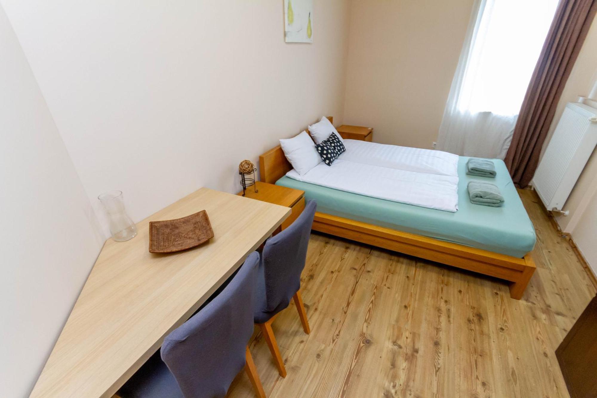 Modern Comfort In Jozsef Street By Nw Apartamento