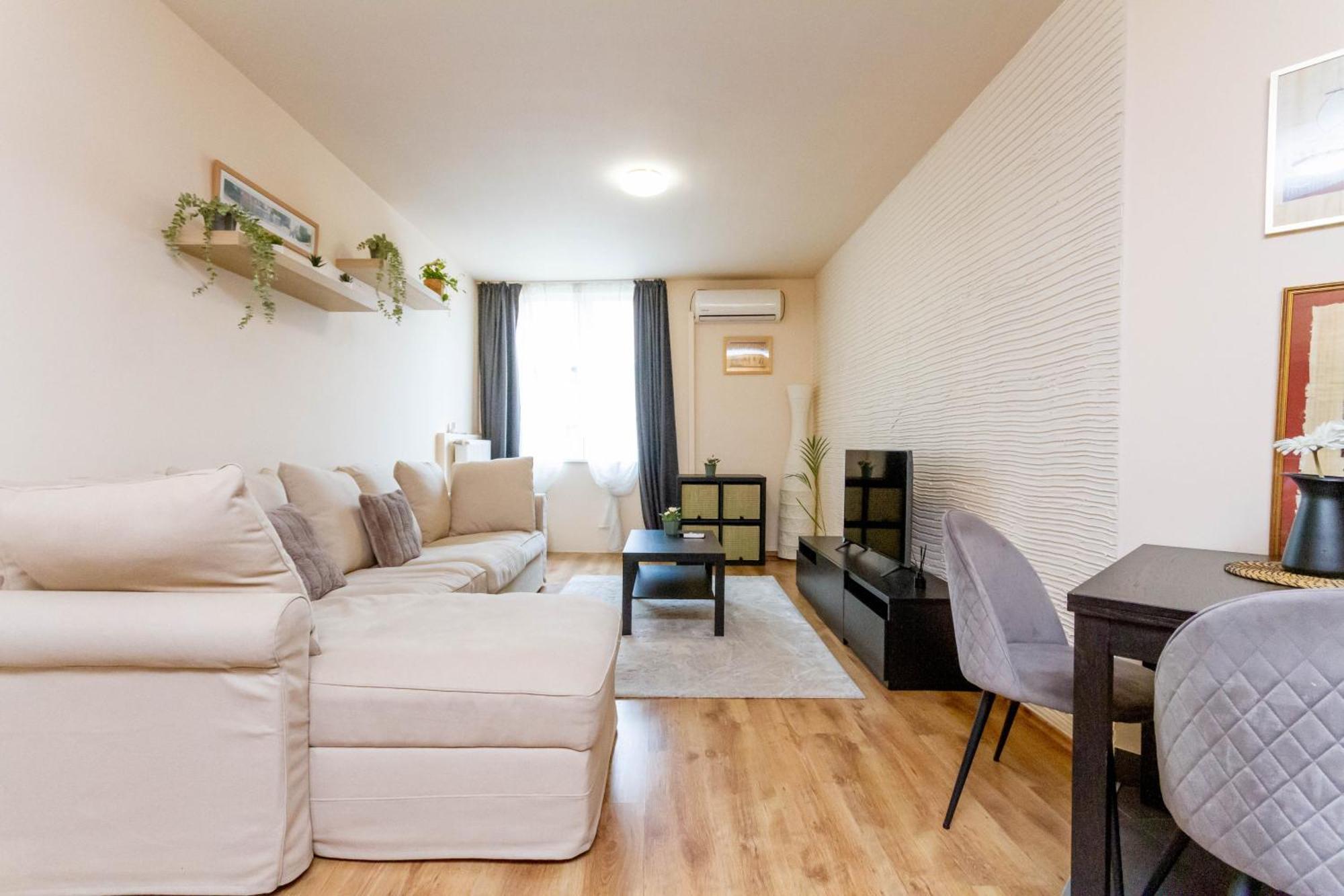 Modern Comfort In Jozsef Street By Nw Apartamento