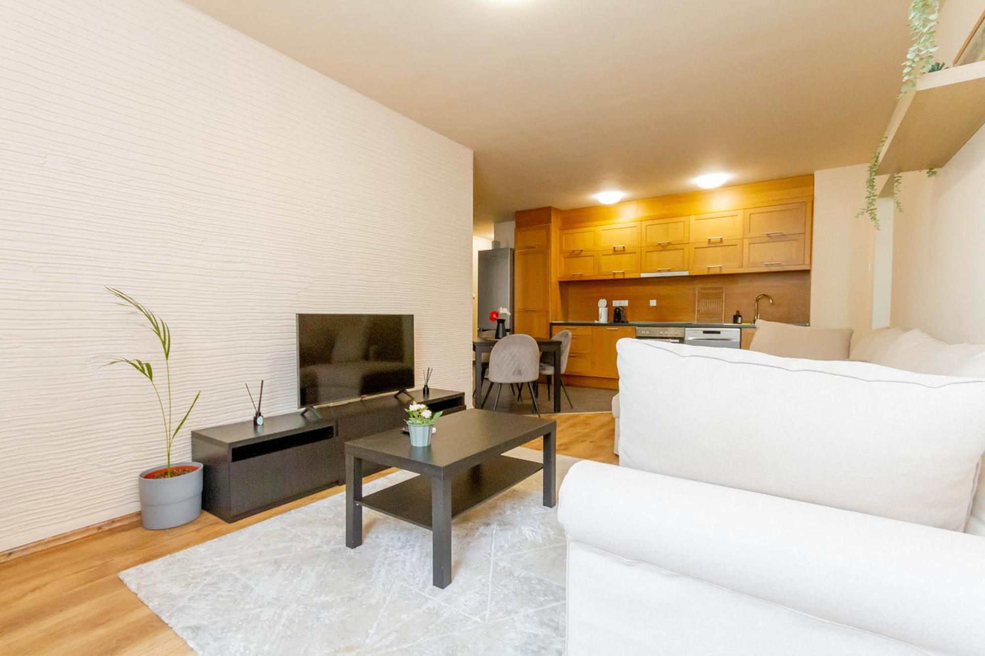 Modern Comfort In Jozsef Street By Nw Apartamento Budapest