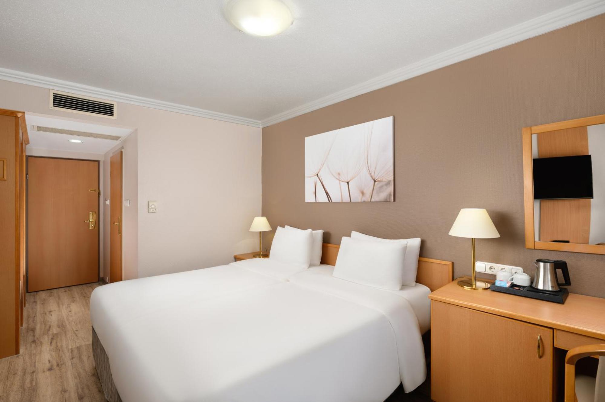 Hotel Danubius Arena