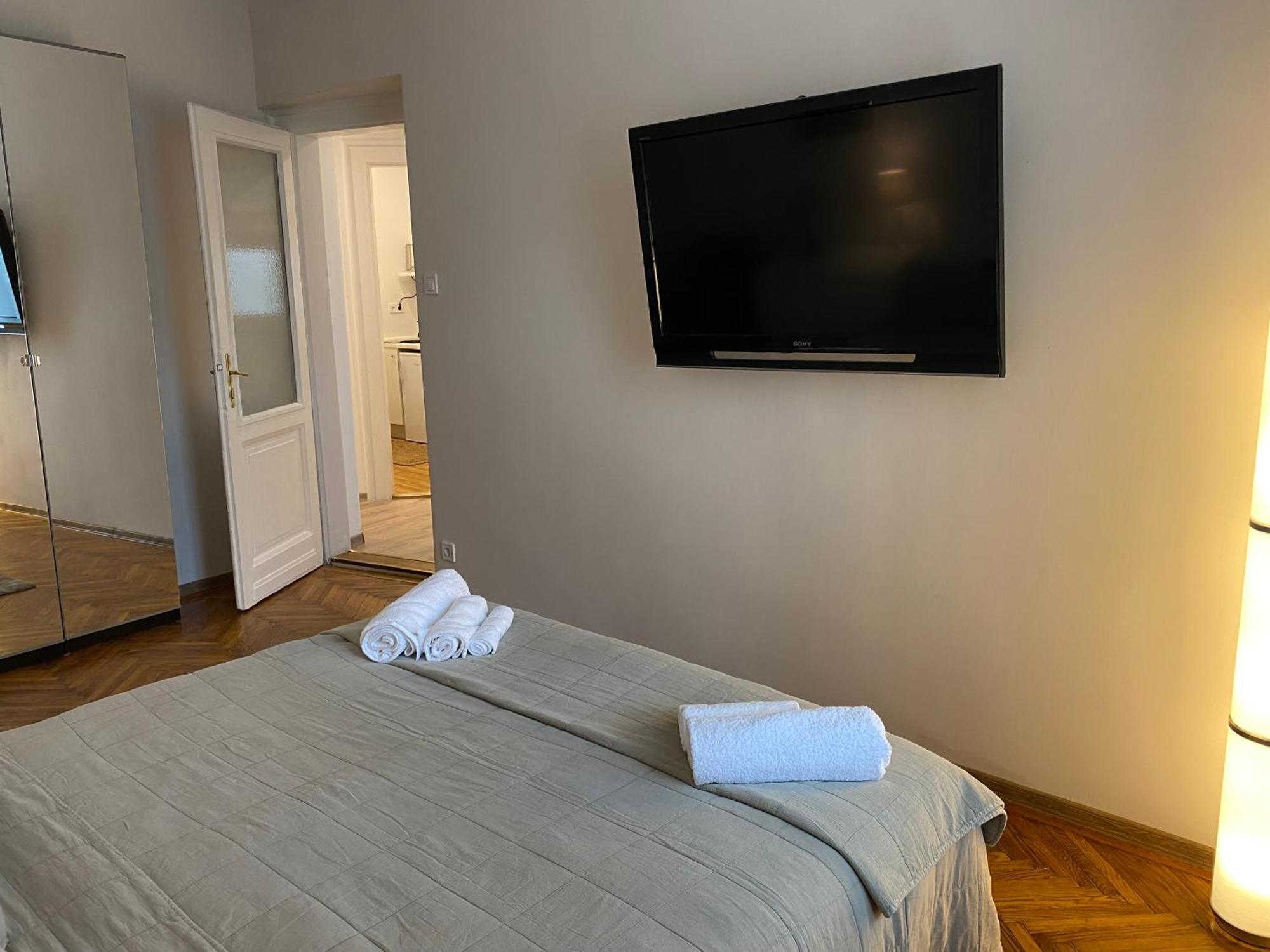 Major Budapest