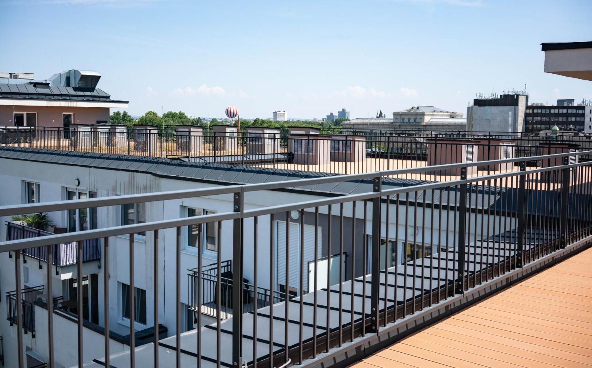 Free Parking Rooftop 4ppl Apartmán
