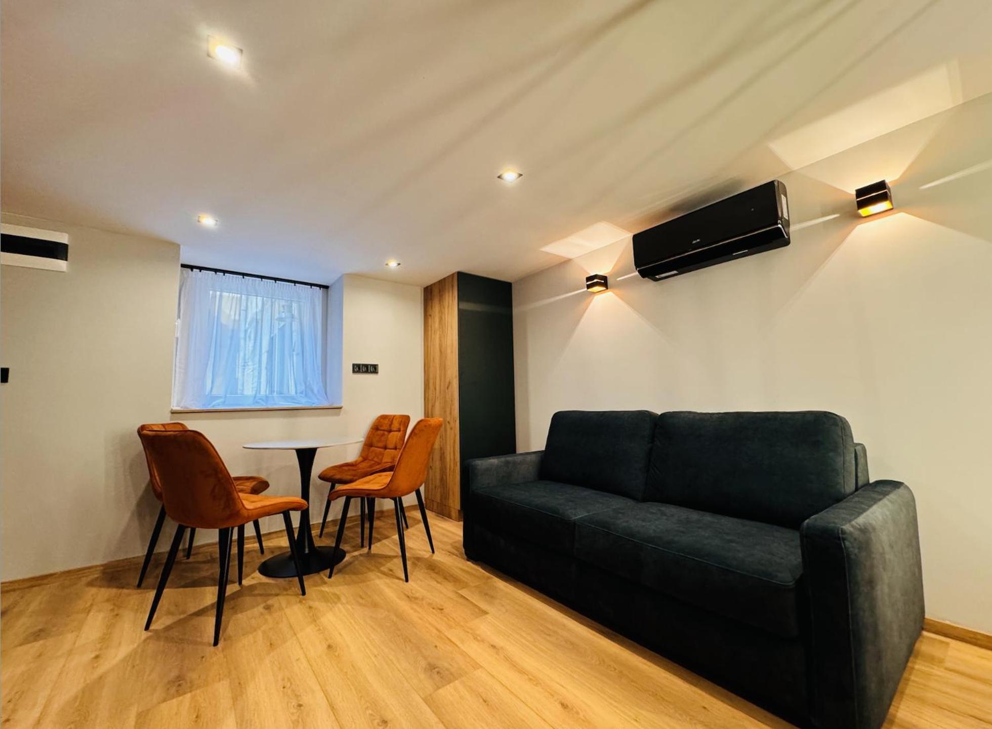 G15 Centre Stylish Flat Budapest