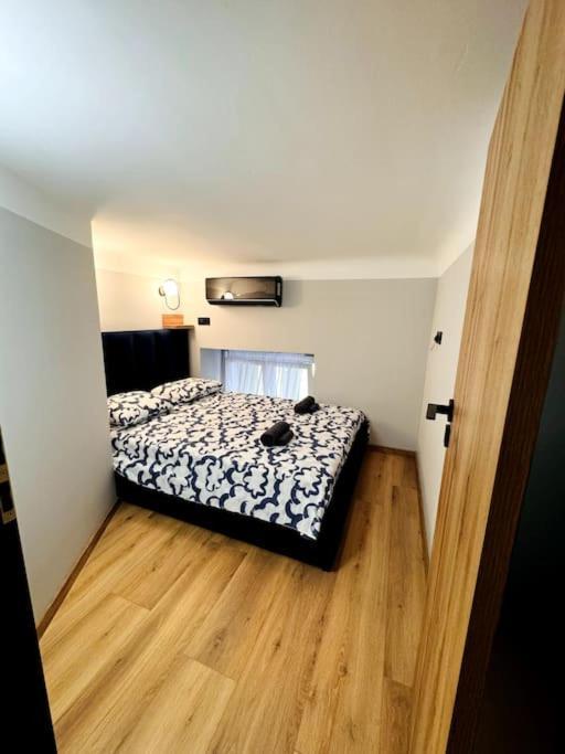 G15 Centre Stylish Flat