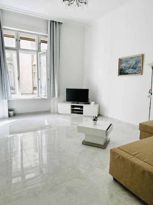 Servita Square Appartamento *