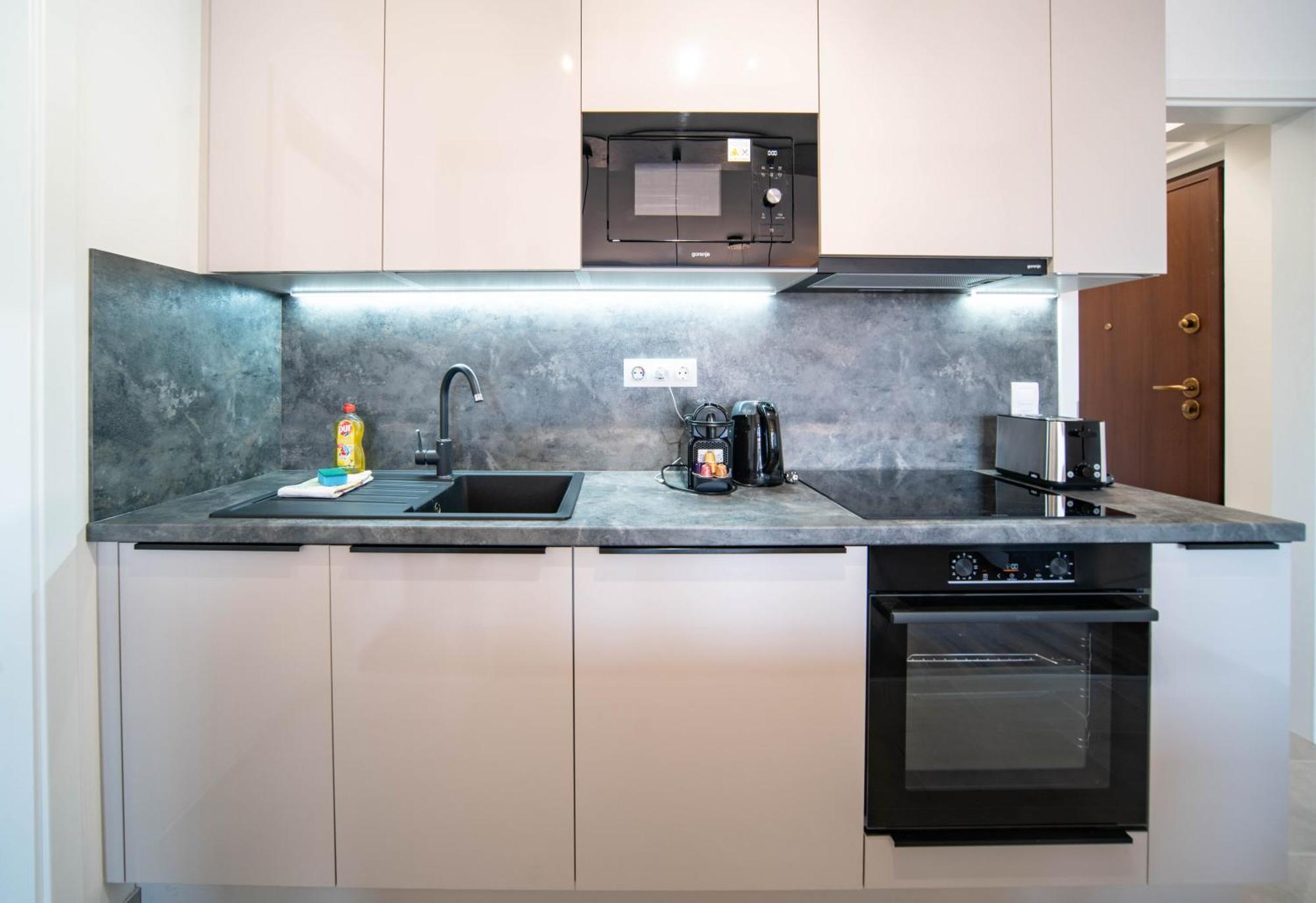 Rooftop 6ppl Free Parking Apartment *
