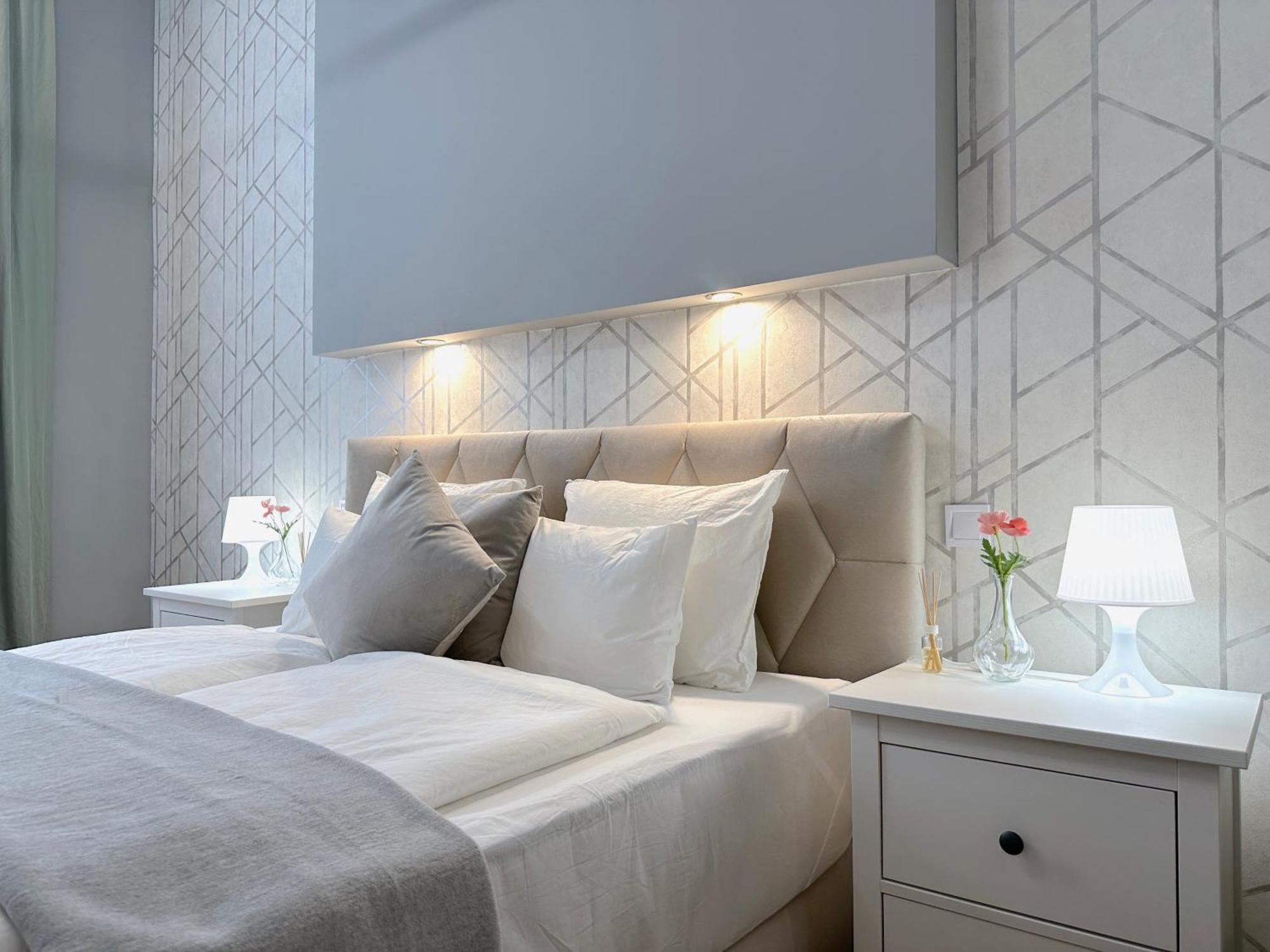 Lovely 3-bedroom In Downtown With Modern Design And Ac Budapest