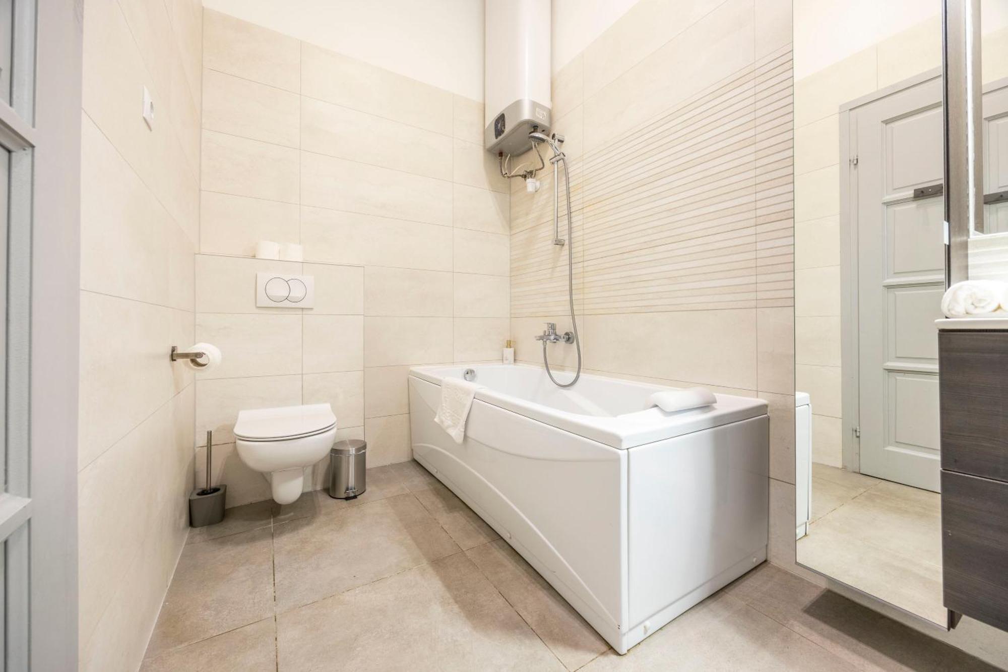 Apartment Exclusive & Cozy Central In The Heart Of