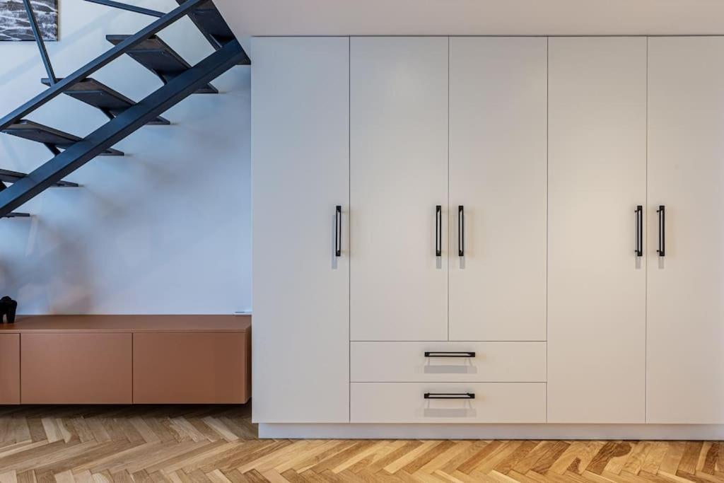 Apartamento Xiii Shades Pink Flamingo