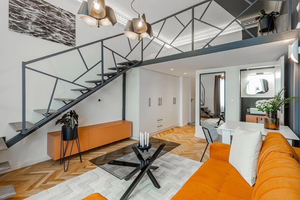 Apartamento Xiii Shades Pink Flamingo *