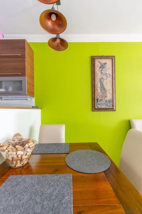 Charming With Quiet Garden In Downtown Apartamento Budapest