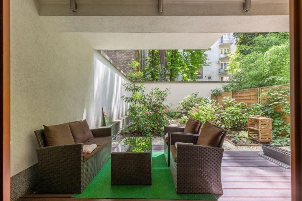 Charming With Quiet Garden In Downtown Apartamento *