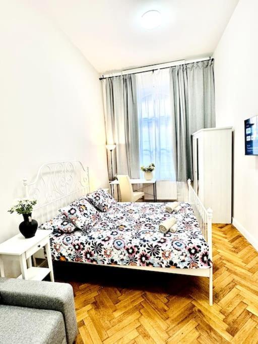 L5 Centre Elegancy With Ac Budapest