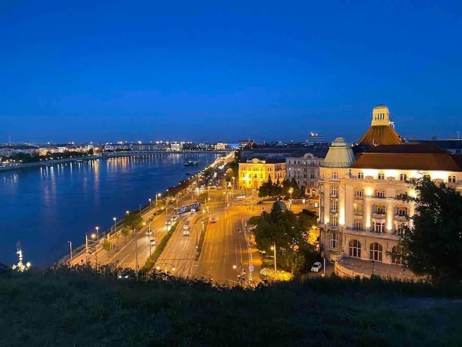 Cozy Family Friendly Bestlocation 90sqm Apartamento Budapest