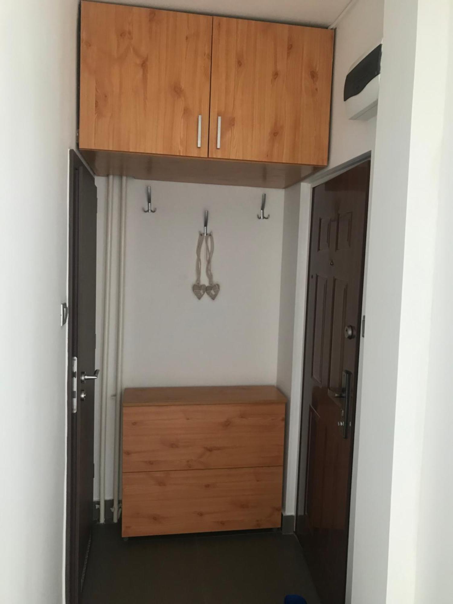 Pillango Parki Kis Lakas 15 Percre A Belvarostol *