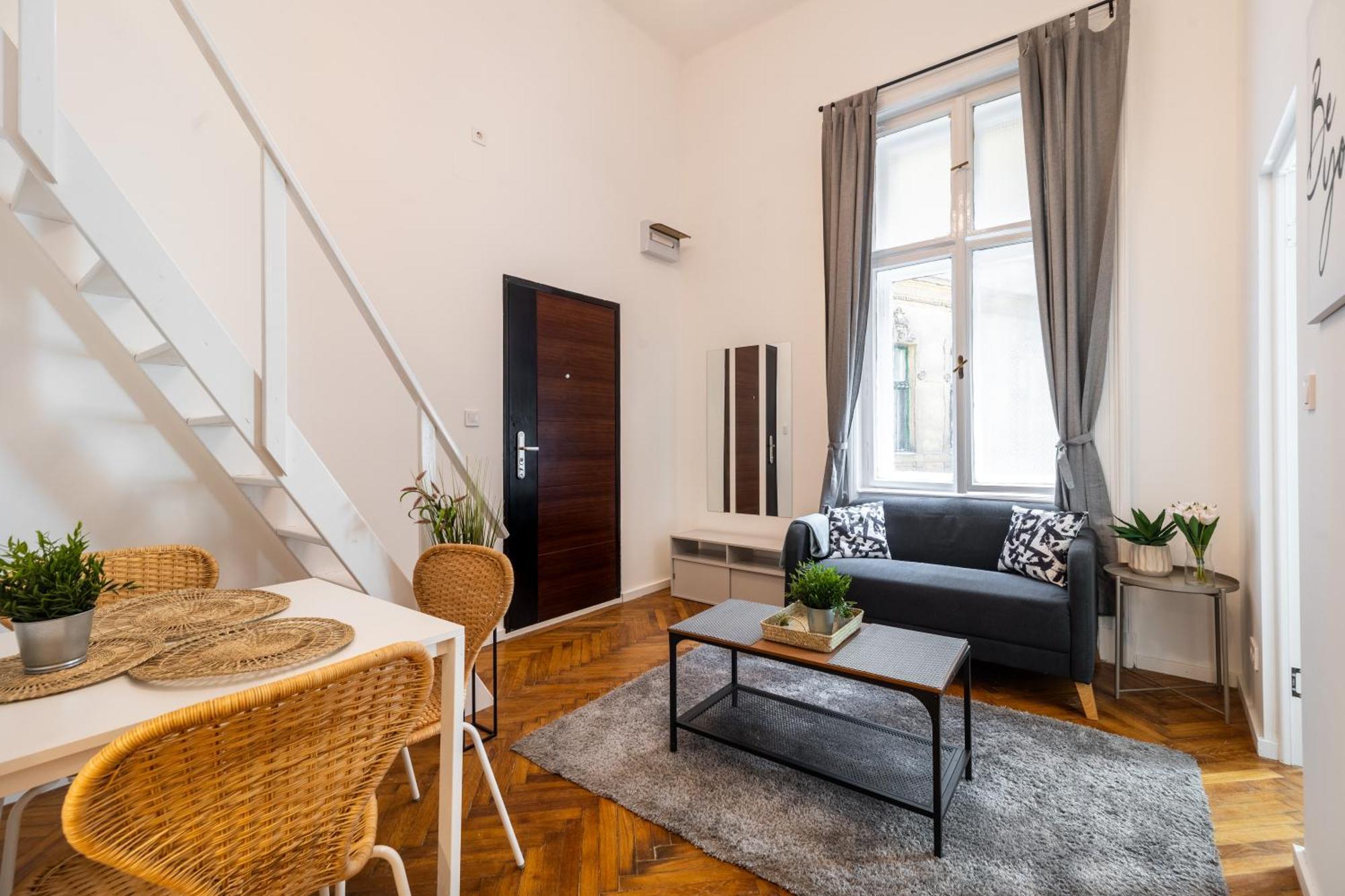Vintage 2 Bedroom Apartment, Kai * Budapest