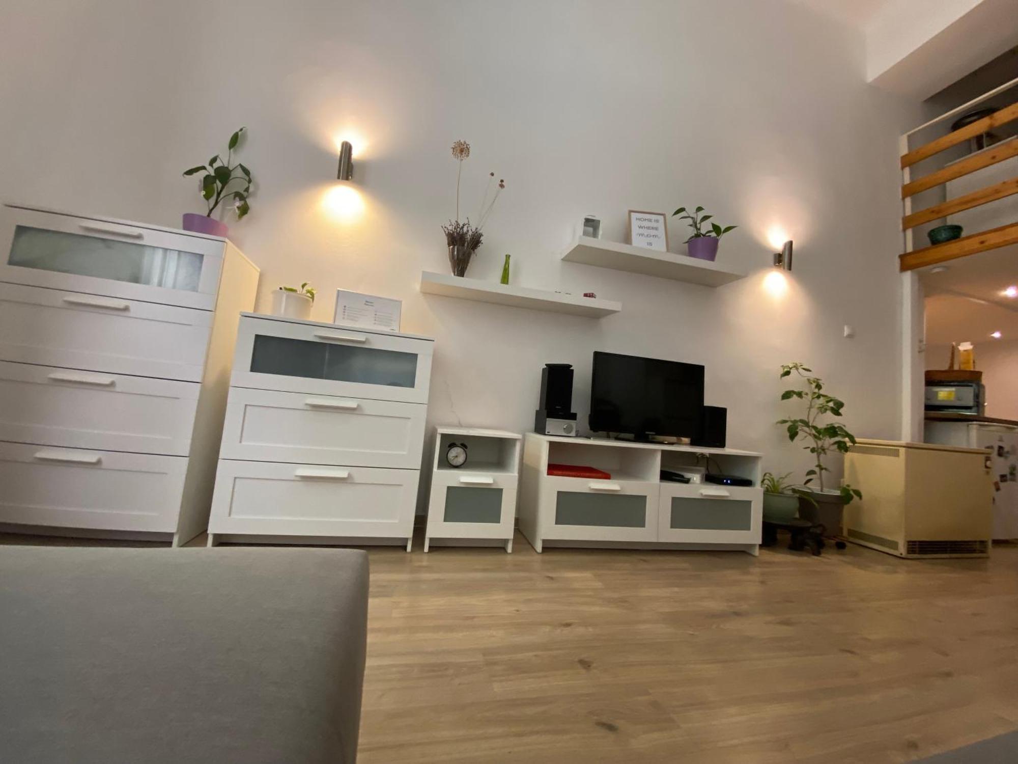 Simon's City Centre Apartment