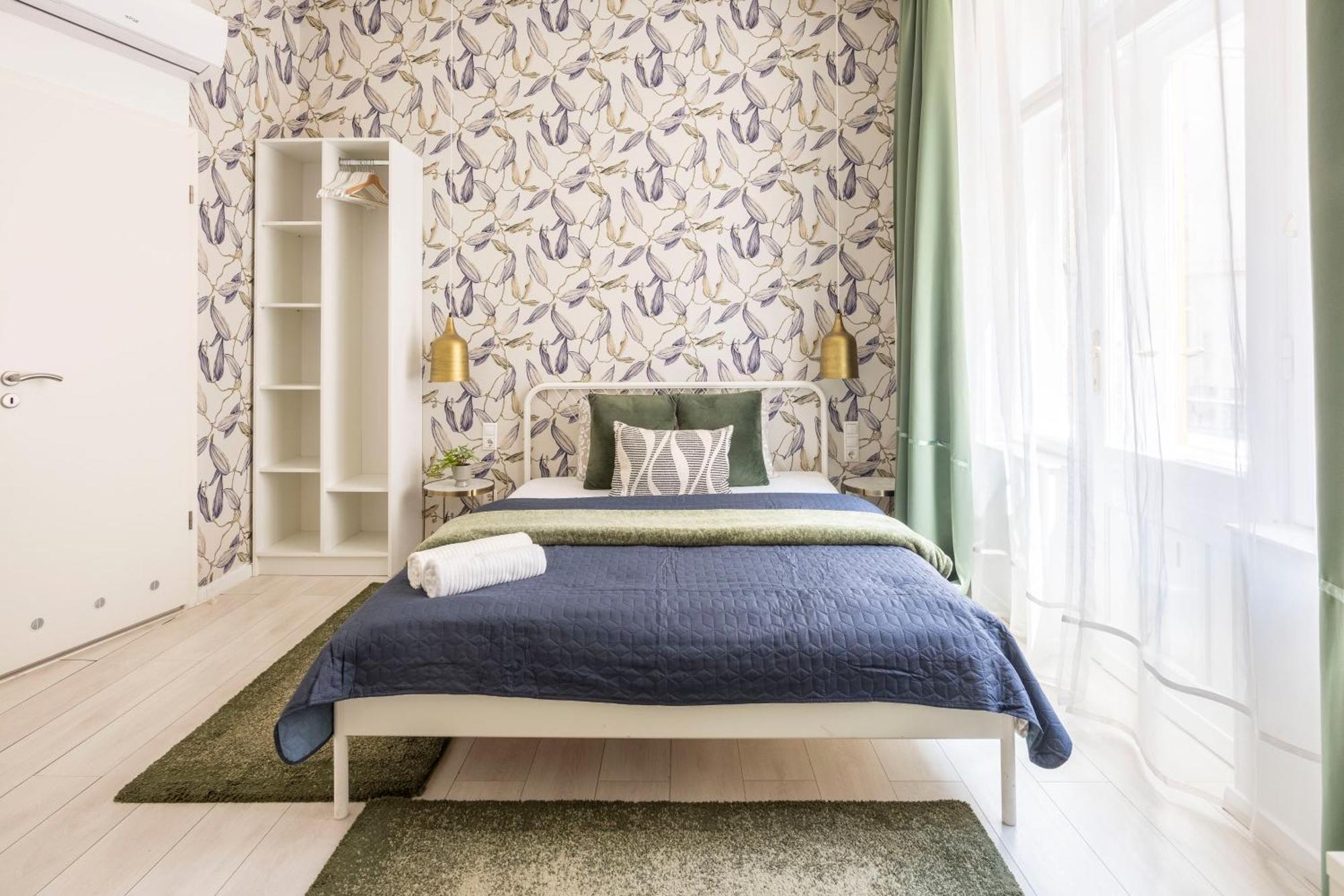 Apartment Exclusive Private In The Center Of Bp W 4bedrms, 4 Bathrms *