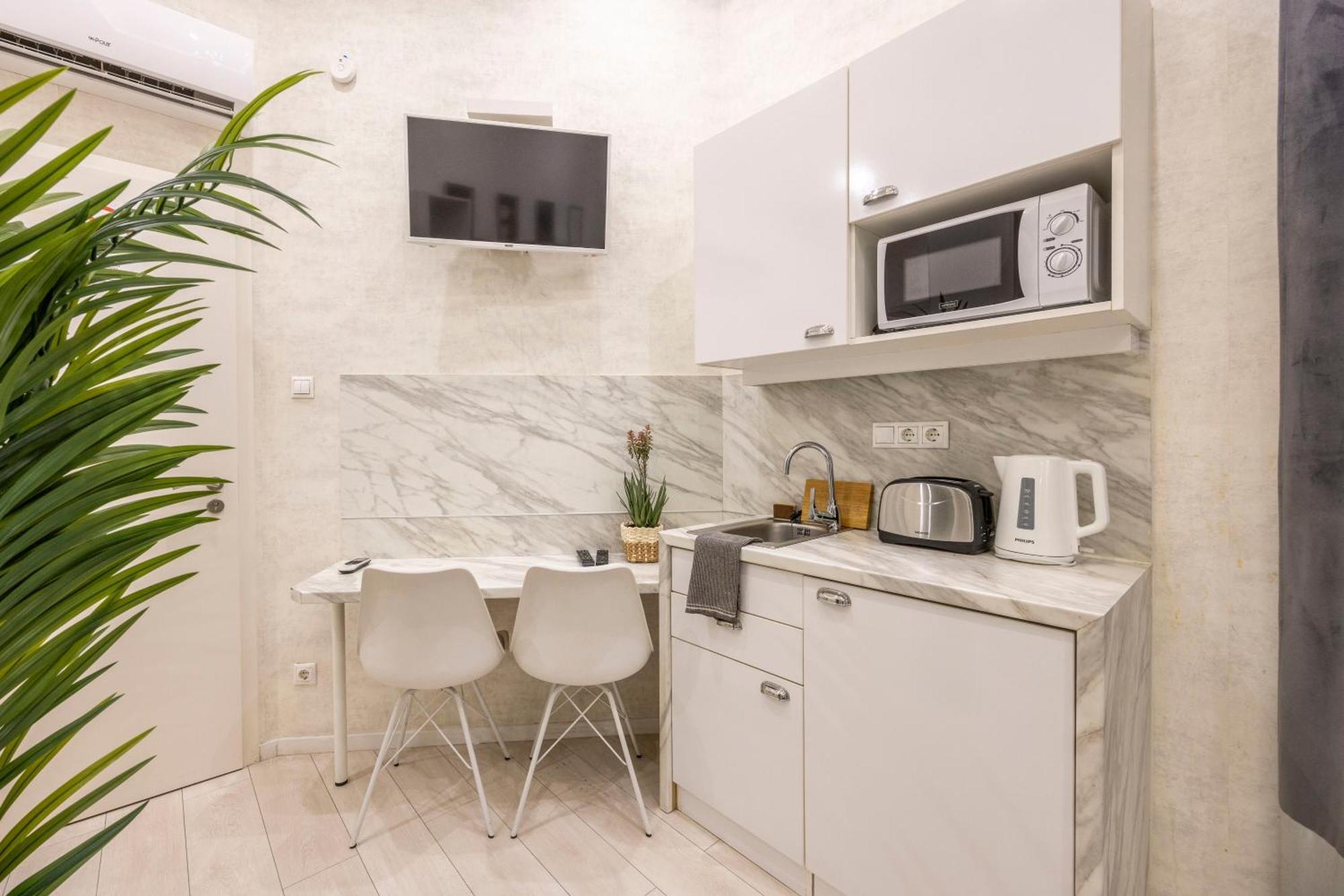 Exclusive Private In The Center Of Bp W 4bedrms, 4 Bathrms Apartment Budapest