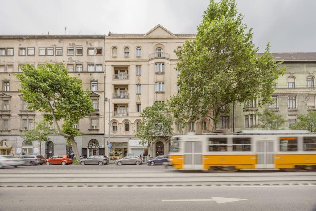 In Heart Of Bartok Bela Boulevard Apartamento