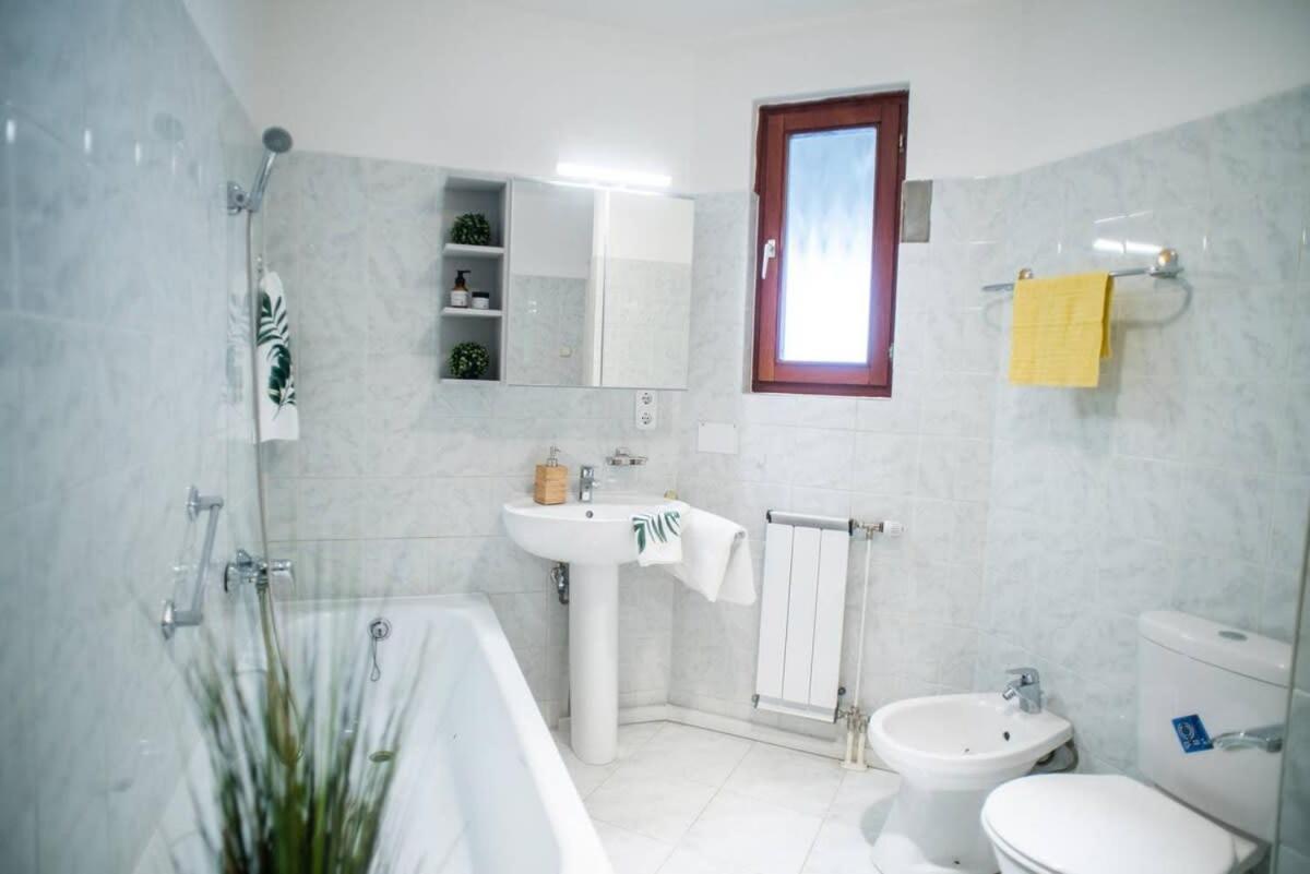 Two-storey Riverside Panorama Apartamento
