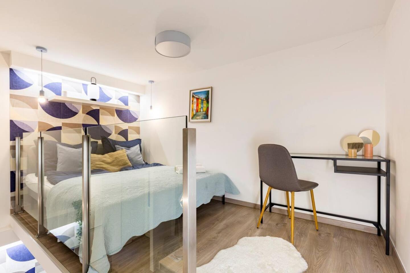 New! Central Location Flat By The Synagogue Appartamento *