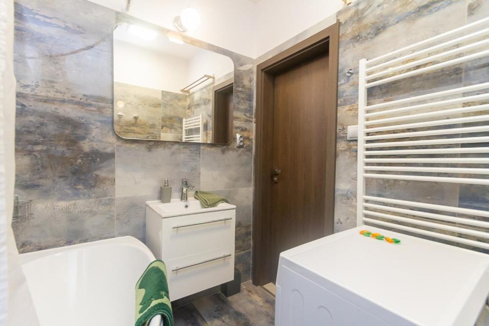 Riverloft With Wellness By Newave