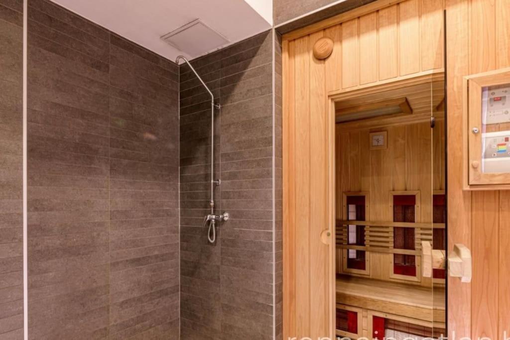 Riverloft With Wellness By Newave