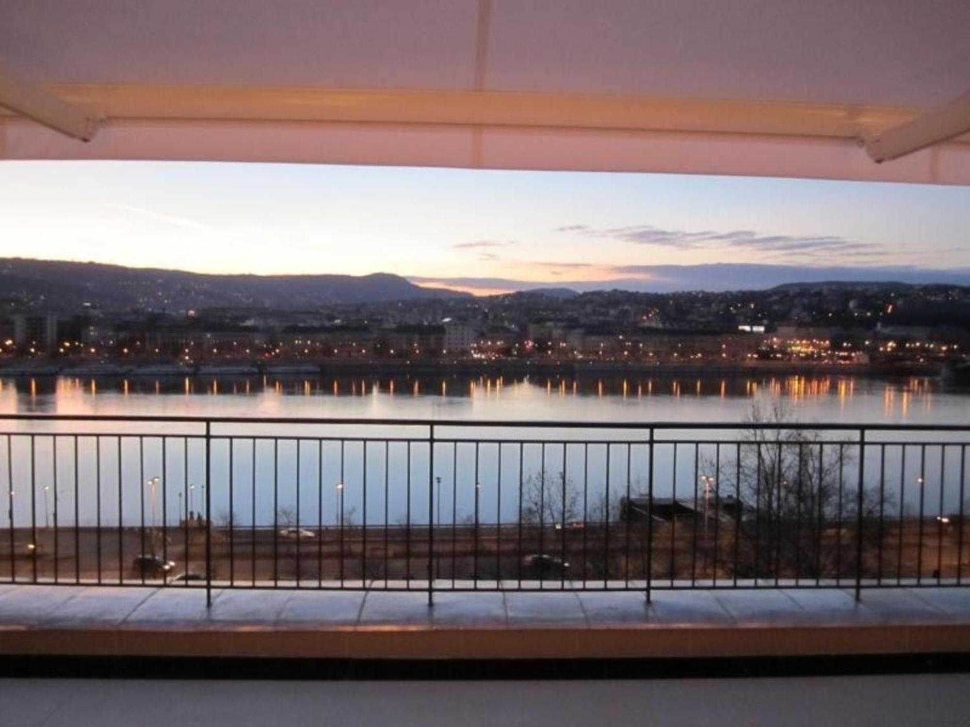 Penthouse Mit Donaublick * Boedapest