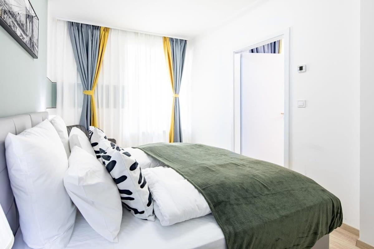 Free Parking - Balcony - Sunny - New Budapest