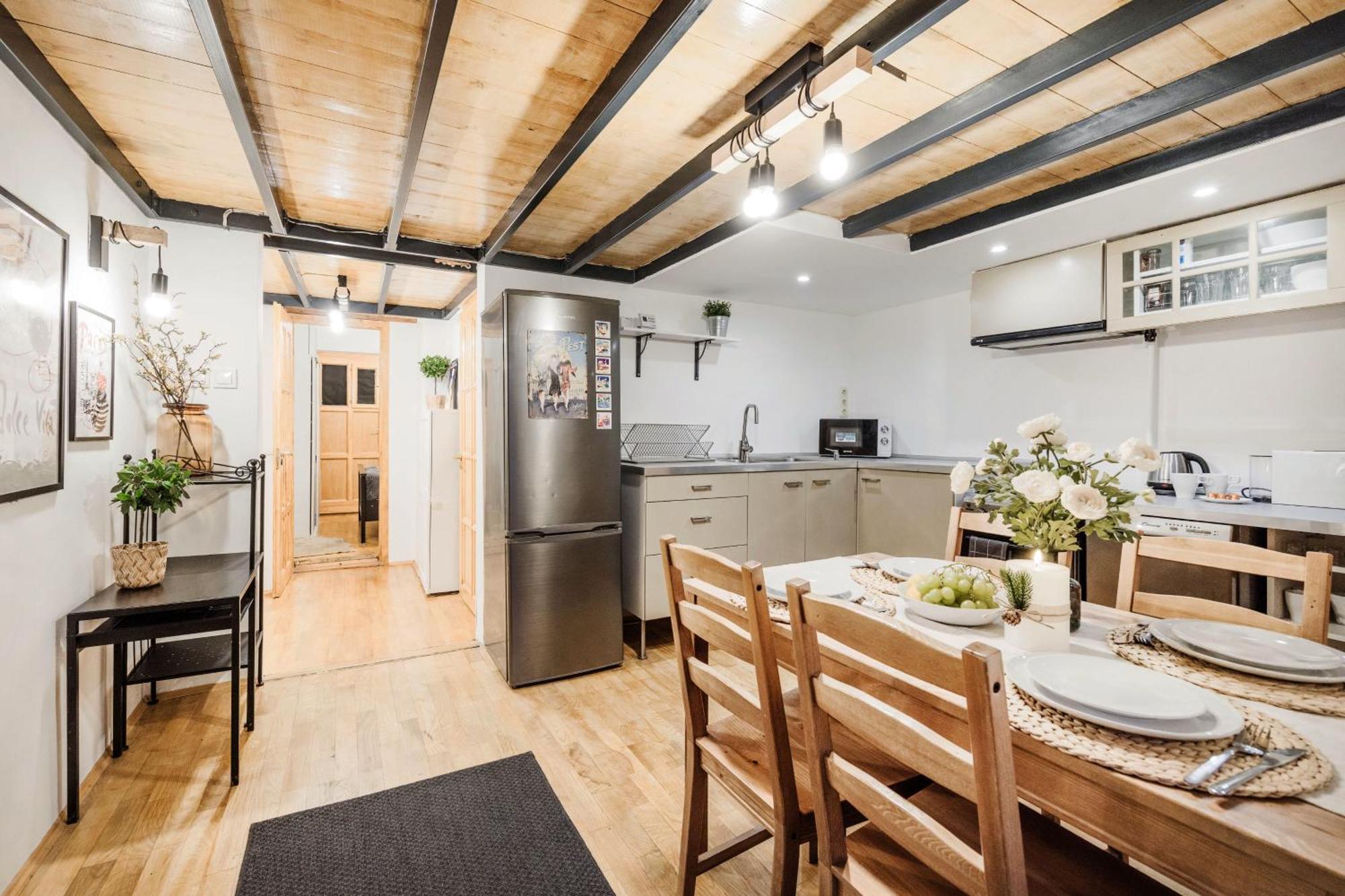 Apartment Wellness Wonderland Garden, Sauna, Jacuzzi In Cbd