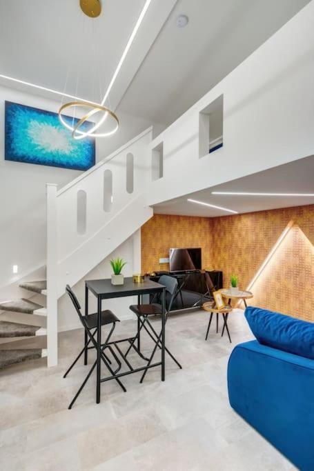 Modern Luxe Retreat