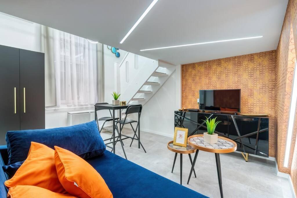 Modern Luxe Retreat *