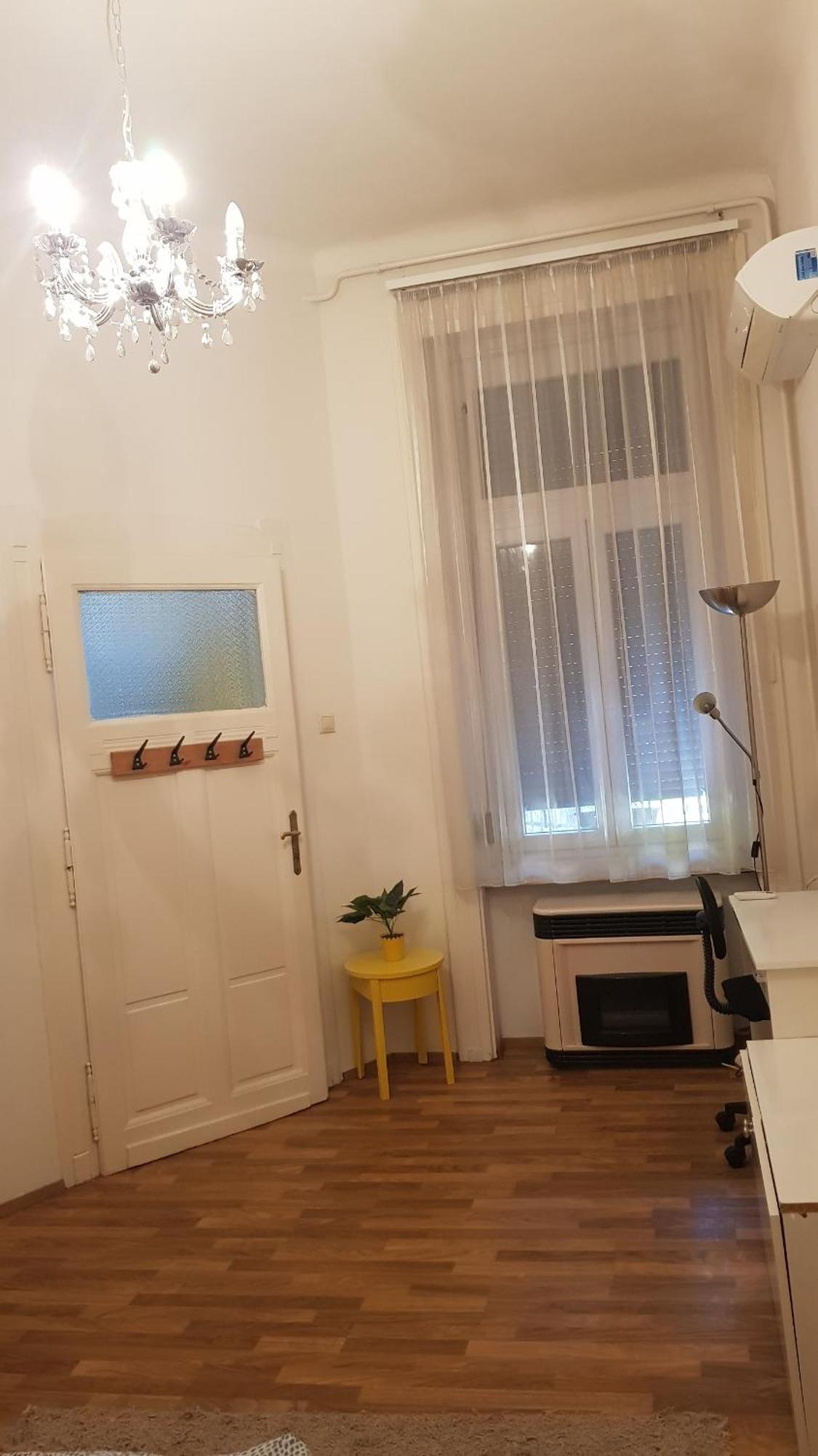 Center Royalty Apartman