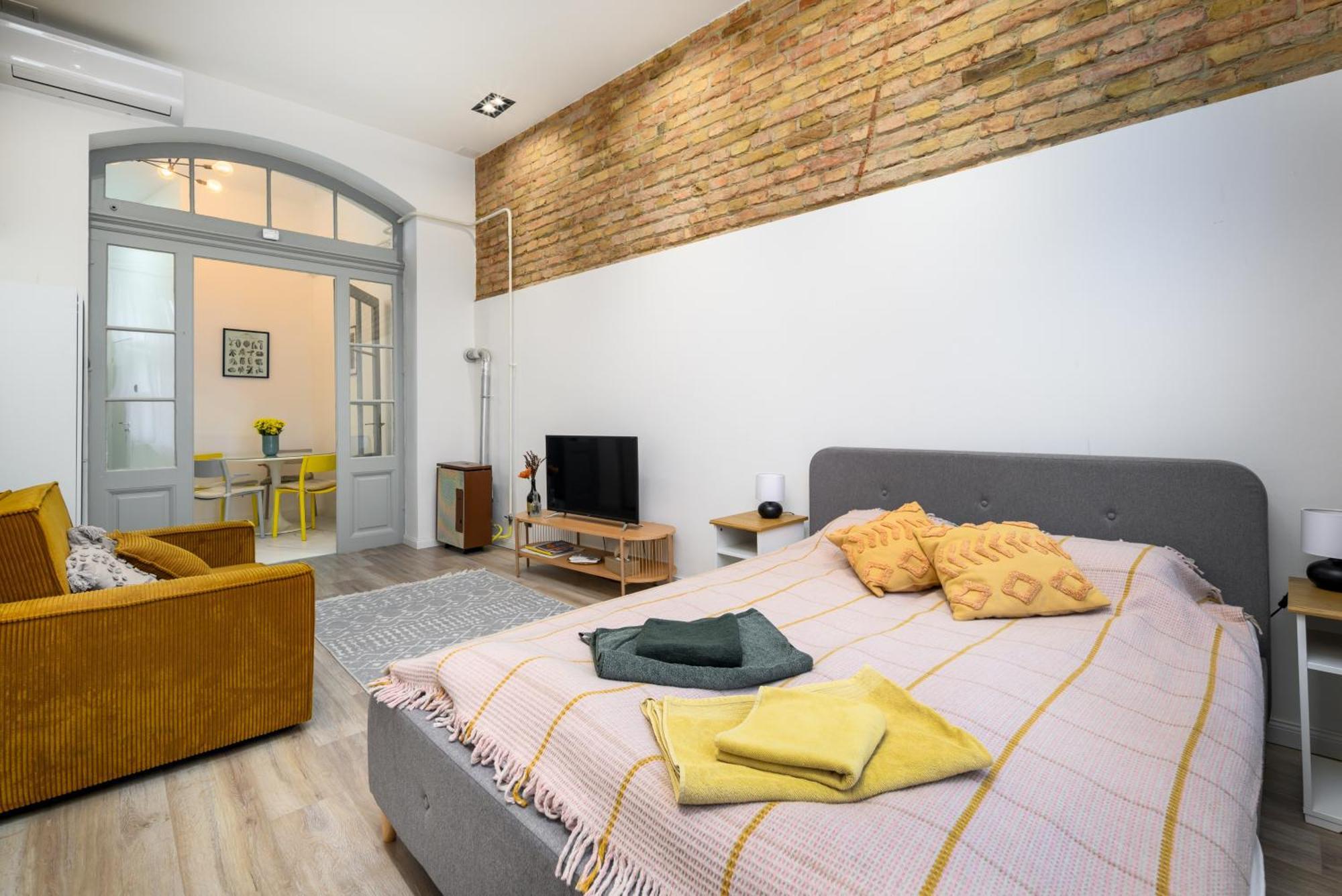 Downtown 2 Minutes From Opera House Apartamento