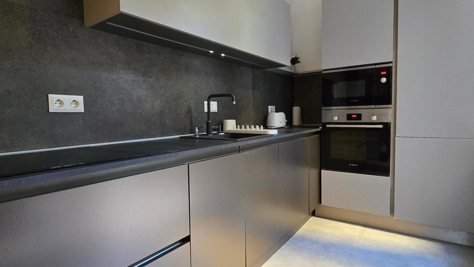 Cozy In The Heart Of Buda Apartment