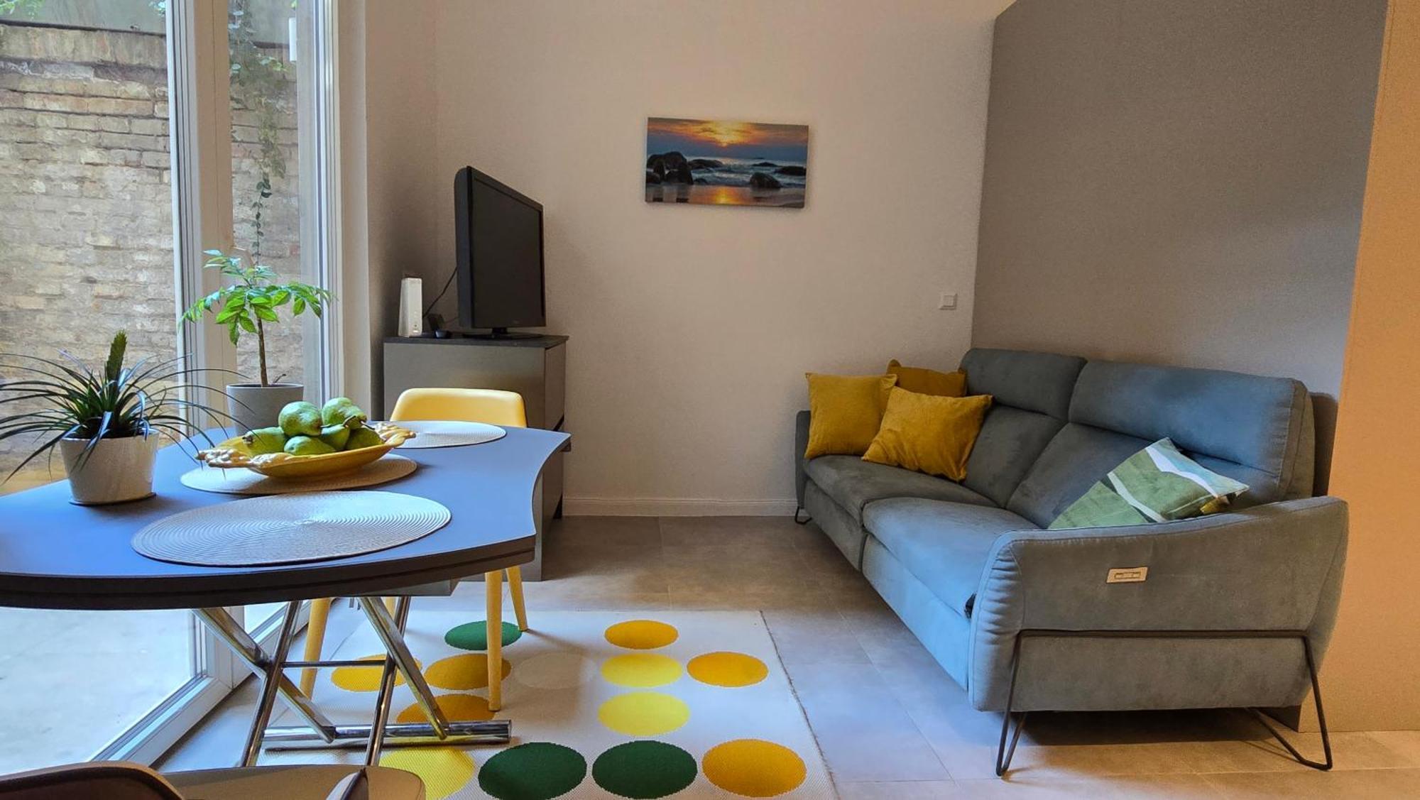Cozy In The Heart Of Buda Apartment