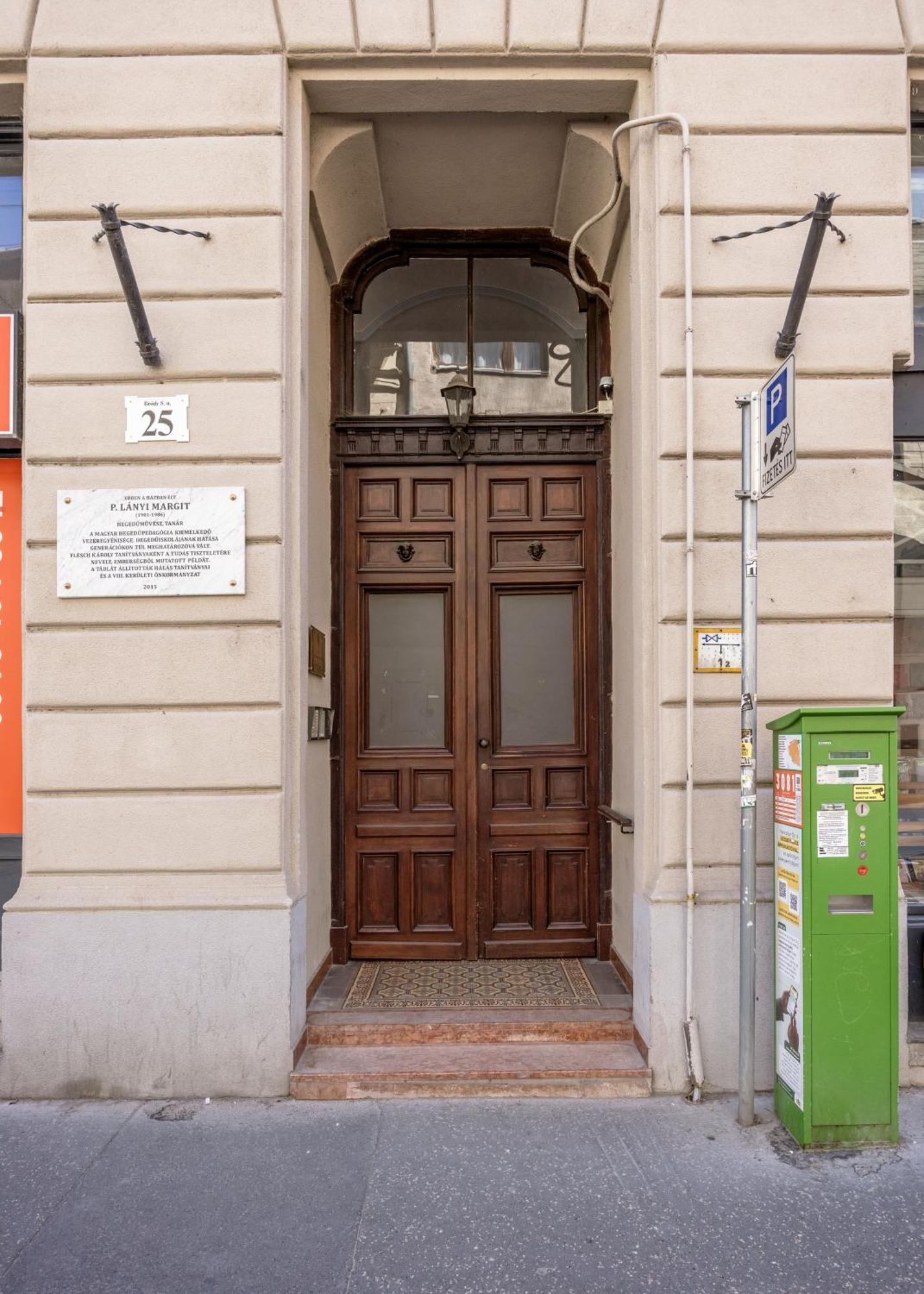 Brody Budapest