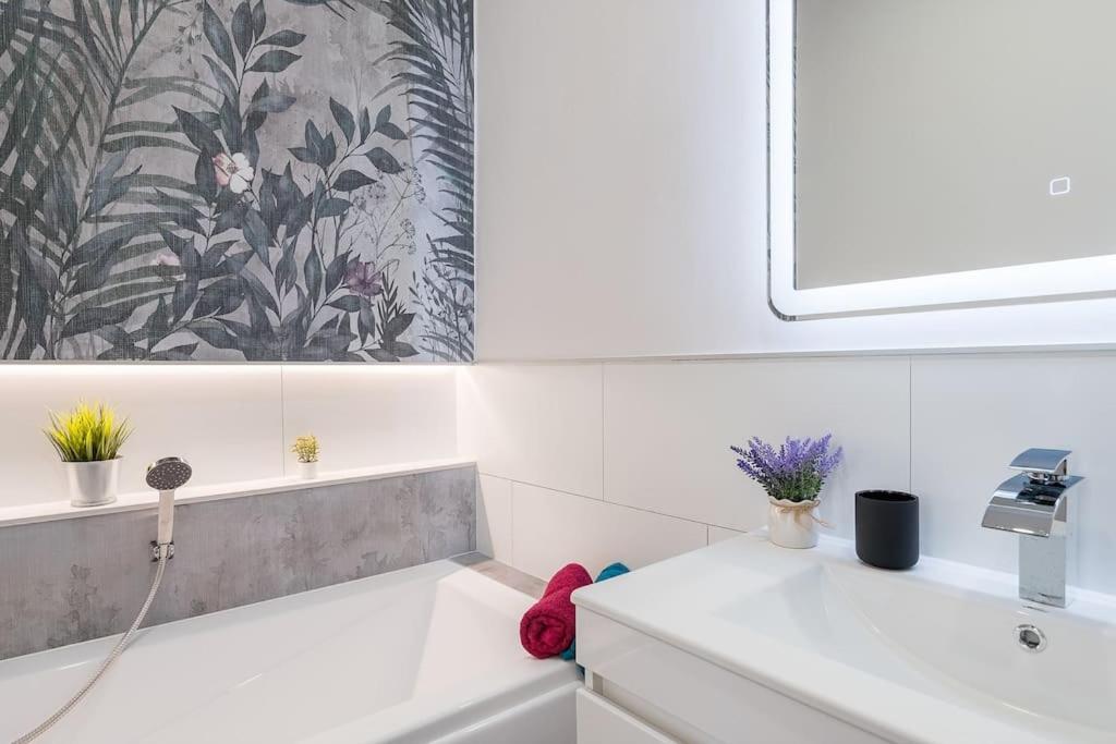 Deluxe Retreat - Free Parking * Budapest